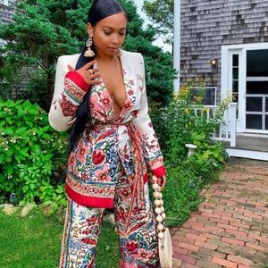 Meet your Posher, Mya